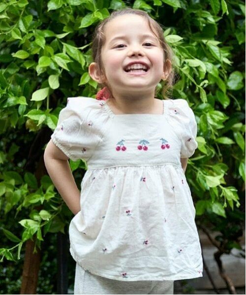 petit main / プティマイン シャツ・ブラウス | チェリー刺しゅうパフブラウス | 詳細1