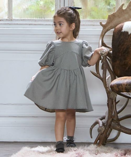 petit main / プティマイン ミニ丈・ひざ丈ワンピース | 【リンク】袖パフワンピース（黒）