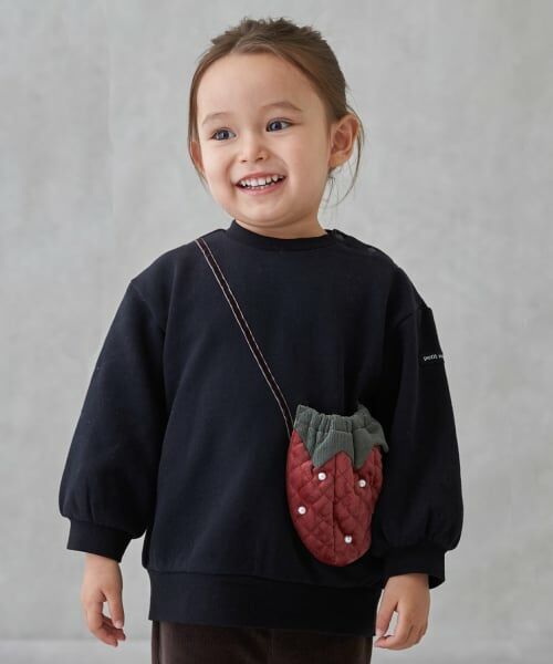 petit main / プティマイン スウェット | 【裏起毛】いちごポシェットトレーナー（黒）