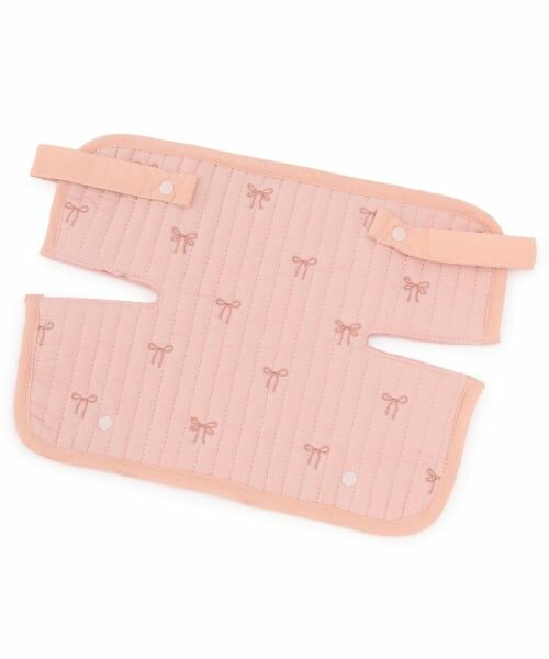 petit main / プティマイン ベビー・キッズグッズ | キルト刺しゅうよだれカバー（ライト ピンク）