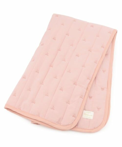petit main / プティマイン ベビー・キッズグッズ | キルト刺しゅう敷きパット（ライト ピンク）