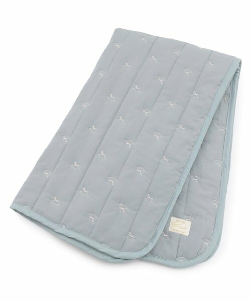 petit main / プティマイン ベビー・キッズグッズ | キルト刺しゅう敷きパット（ライト ブルー）