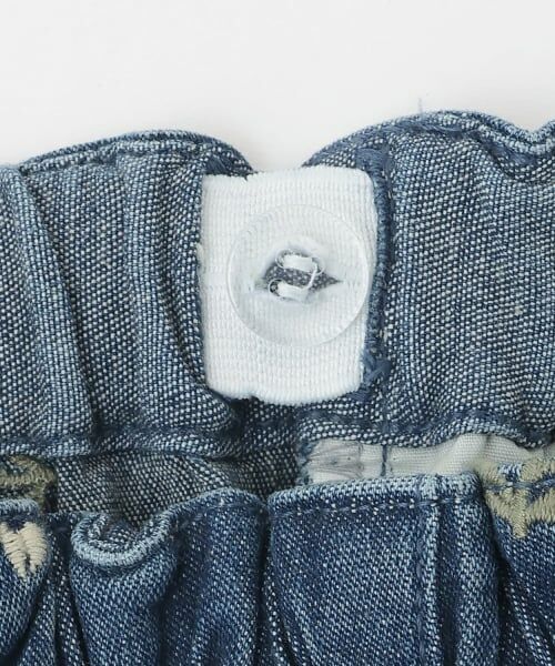 petit main / プティマイン その他パンツ | 花刺しゅうデニムパンツ | 詳細8