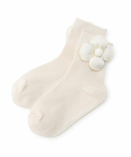 petit main / プティマイン ソックス | お花モチーフクルーソックス（アイボリー）