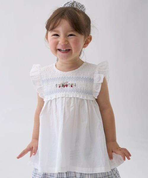 petit main / プティマイン その他トップス | 【リンク】いちご刺しゅうシャーリングチュニック（オフ ホワイト）