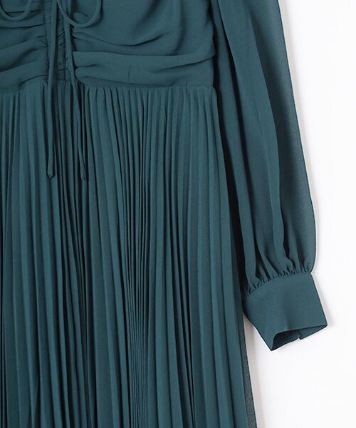 Phase Eight / フェイズエイト ロング・マキシ丈ワンピース | Kindra Teal Chiffon Pleated Midi Dress | 詳細3