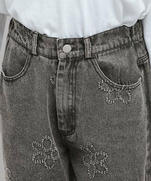 PINK-latte / ピンク ラテ その他パンツ | フラワー柄デニムロングパンツ | 詳細4