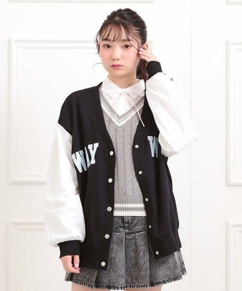 PINK-latte / ピンク ラテ カーディガン・ボレロ | Vネックカレッジアップリケ裏毛カーディガン（黒）