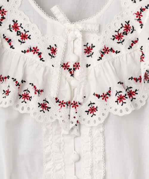 PINK HOUSE / ピンクハウス シャツ・ブラウス | フラワーエンブレース使いブラウス | 詳細1