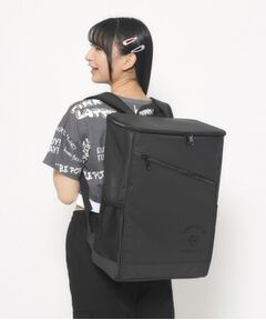 【容量約32L】ワンポイントスクエアリュック