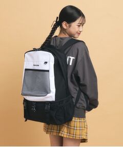 【容量約30L・2気室 】エンブロイダリー リュック