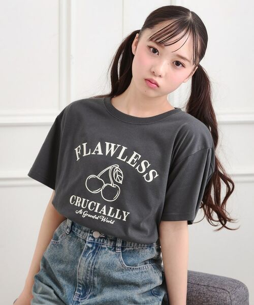 PINK-latte/ピンク ラテ チェリーモチーフTシャツ チャコールグレー(014) 15(150cm) PINK-latte/ピンク ラテ チェリーモチーフTシャツ チャコールグレー(014) 15(150cm)