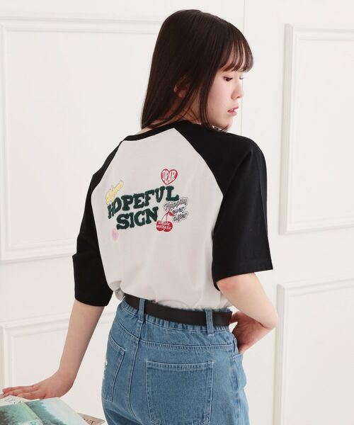 PINK-latte/ピンク ラテ ワッペン風チュニックTシャツ ブラック(019) 15(150cm) PINK-latte/ピンク ラテ ワッペン風チュニックTシャツ ブラック(019) 15(150cm)