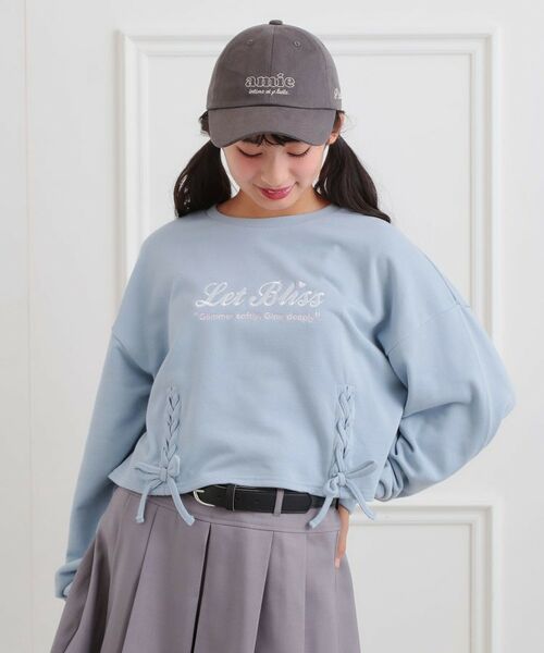 PINK-latte/ピンク ラテ レースアップ刺繍裏毛プルオーバー サックスブルー(090) 15(150cm) PINK-latte/ピンク ラテ レースアップ刺繍裏毛プルオーバー サックスブルー(090) 15(150cm)