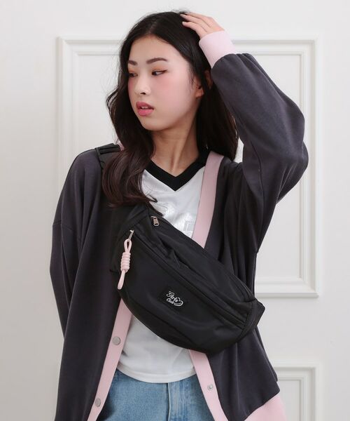 PINK-latte / ピンク ラテ メッセンジャーバッグ・ウエストポーチ | コード付きボディバッグ | 詳細3