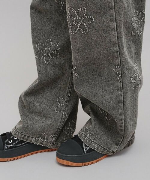 PINK-latte / ピンク ラテ デニムパンツ | フラワー柄デニムロングパンツ | 詳細7