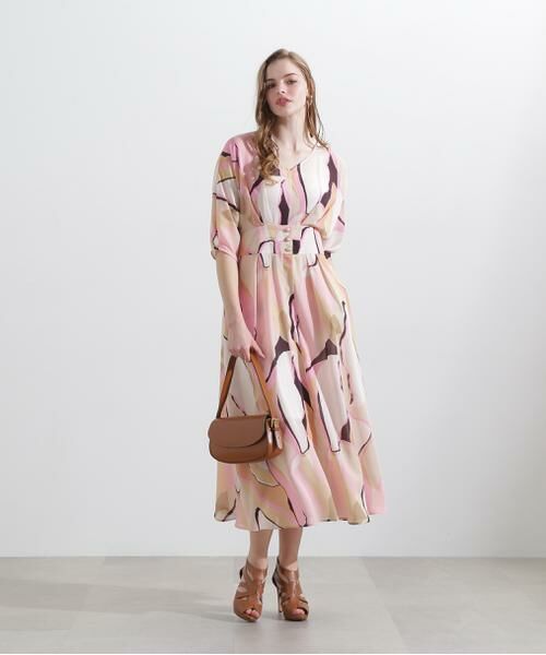 PLEATS PLEASE カラフルフリンジネック　マルチカラー ワンピース PLEATS PLEASE ISSEY MIYAKE – isseymiyake.com