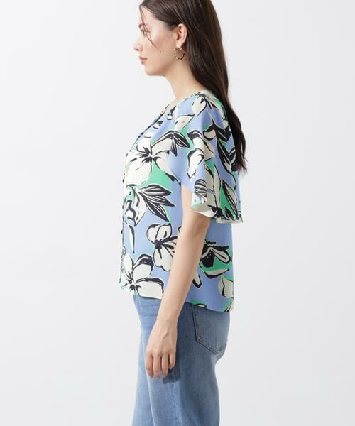 PINKY & DIANNE / ピンキーアンドダイアン シャツ・ブラウス | フラワーラインプリントＶネックケープブラウス | 詳細15