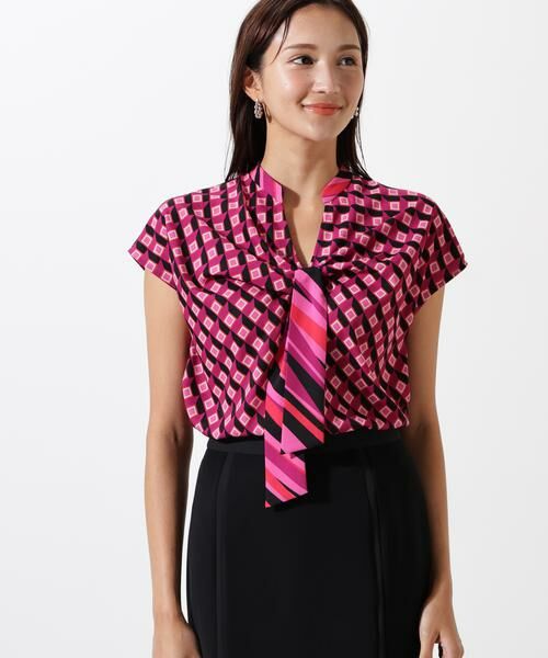 PINKY & DIANNE / ピンキーアンドダイアン シャツ・ブラウス | ジオメトリックプリントクロスリボンブラウス | 詳細3
