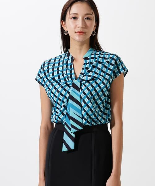 PINKY & DIANNE/sL[Ah_CA WIgbNvgNX{uEX ^[RCY1 RW