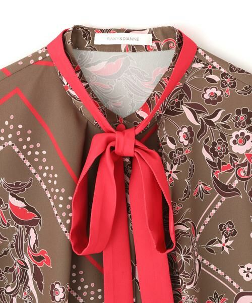 PINKY & DIANNE / ピンキーアンドダイアン シャツ・ブラウス | ◆フローラルスカーフプリントブラウス | 詳細23