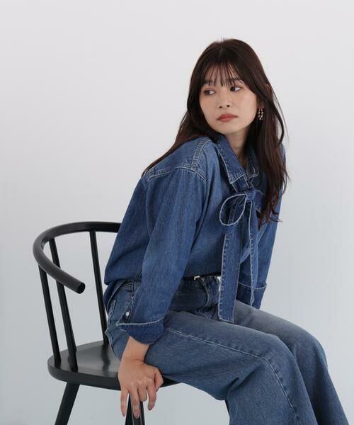 PINKY & DIANNE / ピンキーアンドダイアン シャツ・ブラウス | ネックリボンデニムシャツ | 詳細2