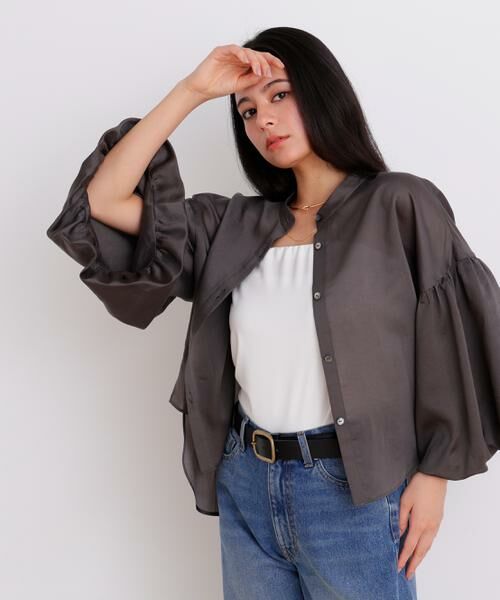 PINKY & DIANNE / ピンキーアンドダイアン シャツ・ブラウス | ギャザーバルーンスリーブブラウス（カーキ）