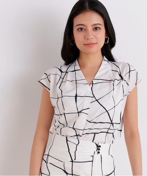 PINKY & DIANNE / ピンキーアンドダイアン シャツ・ブラウス | ラインプリントタックブラウス | 詳細1