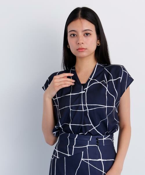 PINKY & DIANNE / ピンキーアンドダイアン シャツ・ブラウス | ラインプリントタックブラウス | 詳細10