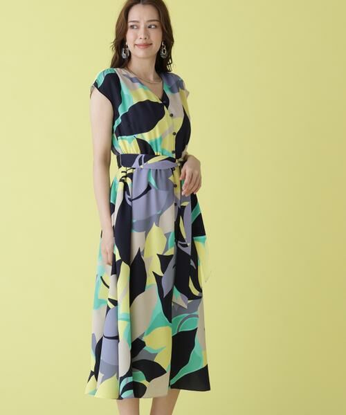 PINKY & DIANNE / ピンキーアンドダイアン ミニ丈・ひざ丈ワンピース | シェードリーフプリントギャザーワンピース | 詳細15