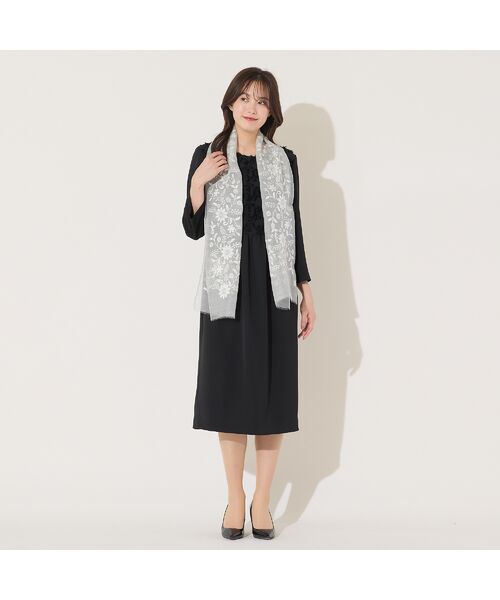 PISANO / ピサーノ マフラー・ショール・スヌード・ストール | ボタニカル刺繍ストール | 詳細2