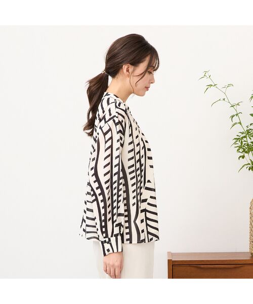 PISANO / ピサーノ シャツ・ブラウス | 【手洗いOK】幾何プリント・3Wayブルゾンブラウス | 詳細1