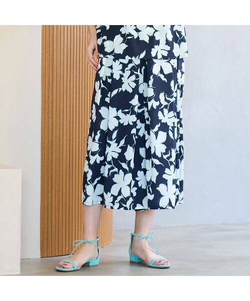 PISANO / ピサーノ ショート・ハーフ・半端丈パンツ | 【手洗いOK・セットアップ対応】フラワープリントキュロットパンツ（ダークブルー）