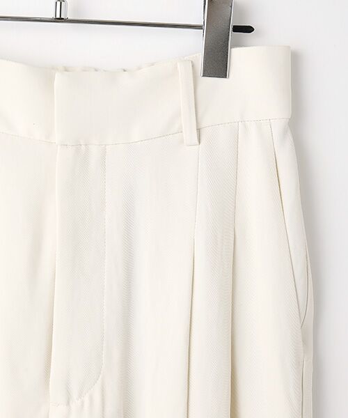 PLAIN PEOPLE / プレインピープル その他パンツ | アセテートギャバジンタックテーパードパンツ | 詳細2