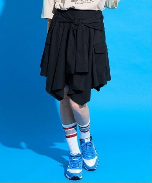 POM PONETTE AMI / ポンポネット アミ ショート・ハーフ・半端丈パンツ | 【AMI】腰巻シャツ風スカパン（黒）