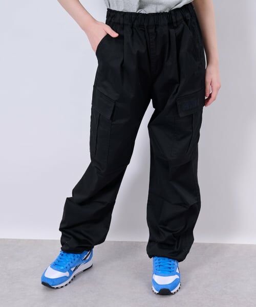 POM PONETTE AMI / ポンポネット アミ その他パンツ | 【AMI】カーゴパンツ（黒）