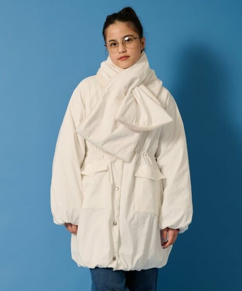 POM PONETTE AMI / ポンポネット アミ その他アウター | 【WEB限定】【AMI】【撥水】ティペットつき中わたバルーンコート（オフ ホワイト）