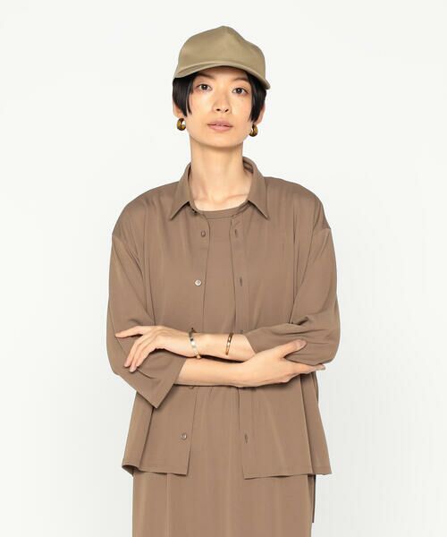 Precious Mild / プレシャスマイルド シャツ・ブラウス | トリアセジャージー バックプリントシャツ（14:ブラウン）