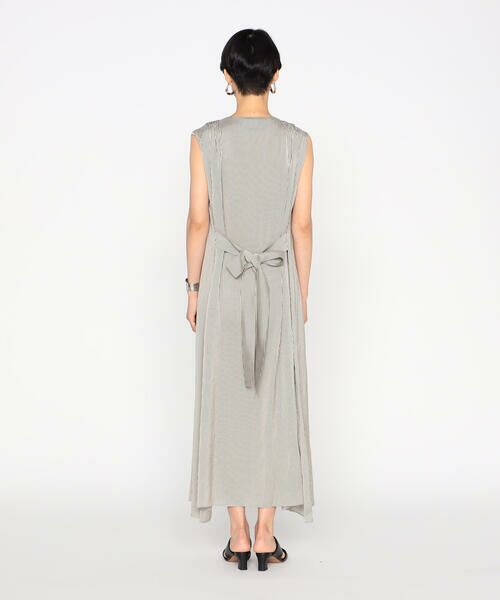 Precious Mild / プレシャスマイルド ロング・マキシ丈ワンピース | 〔 +サイズ 〕センシティブストライプ　ドレス | 詳細10