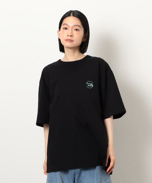 【新品未使用】familiar キャラクター刺繍 Tシャツ 黒M うし 刺繍 メンズ Tシャツ 5.6オンス 半袖 服 グッズ あらいぐま
