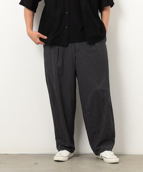 Purple&Yellow / パープルアンドイエロー その他パンツ | サッカーストライプワイドテーパードパンツ(ブラック)