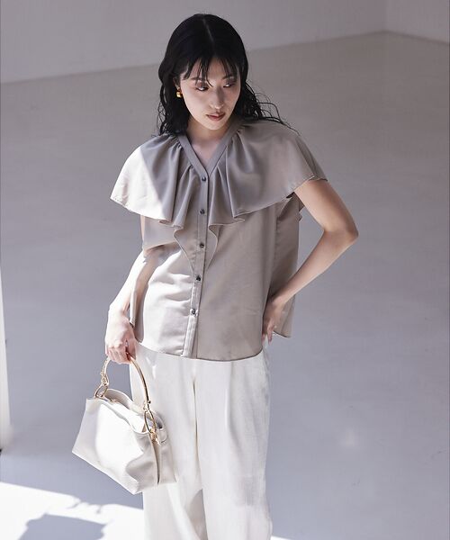 qualite / カリテ シャツ・ブラウス | ラッフルカラーVネックブラウス | 詳細10