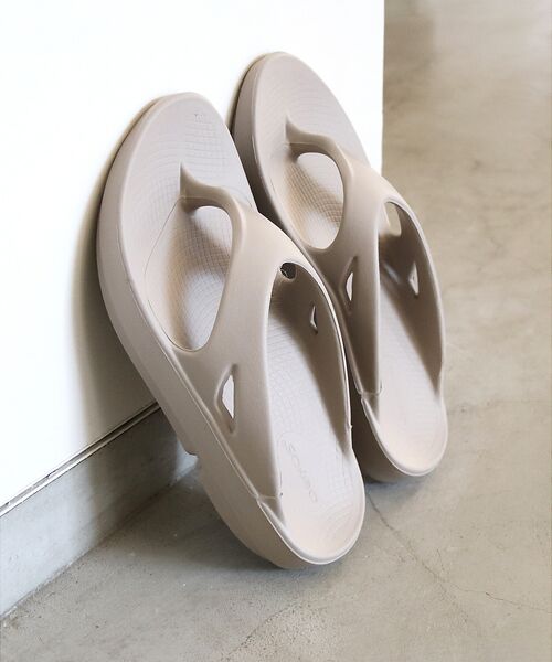 qualite / カリテ サンダル | 【OOFOS/ウーフォス】O Original / リカバリーサンダル | 詳細1