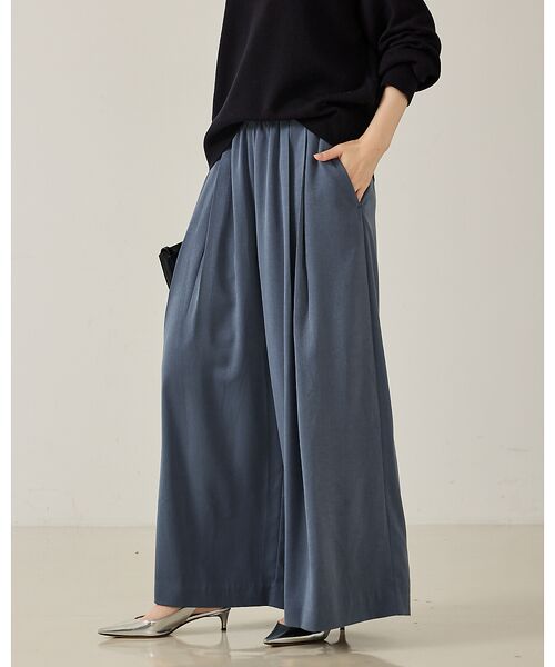 qualite/カリテ ピーチサテンフレアーパンツ【予約】 ブルー 38 qualite/カリテ ピーチサテンフレアーパンツ【予約】 ブルー 38