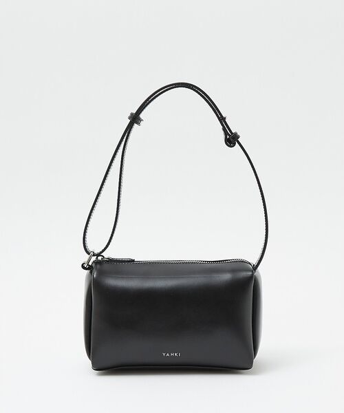 qualite / カリテ ショルダーバッグ | 【YAHKI】SHRINK SOFT W FACE　ショルダーバッグ（ブラック）