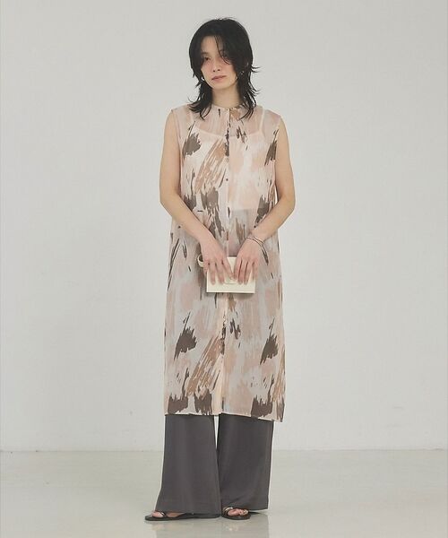 qualite / カリテ シャツ・ブラウス | シアープリントロングブラウス【予約】（スモークピンク）