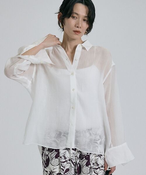 qualite / カリテ シャツ・ブラウス | リネン混レギュラーシャツ【予約】（オフホワイト）