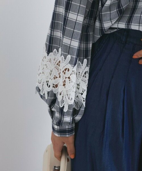QUEENS COURT / クイーンズコート シャツ・ブラウス | レース切替スキッパーシャツ≪洗濯機で洗える≫ | 詳細12