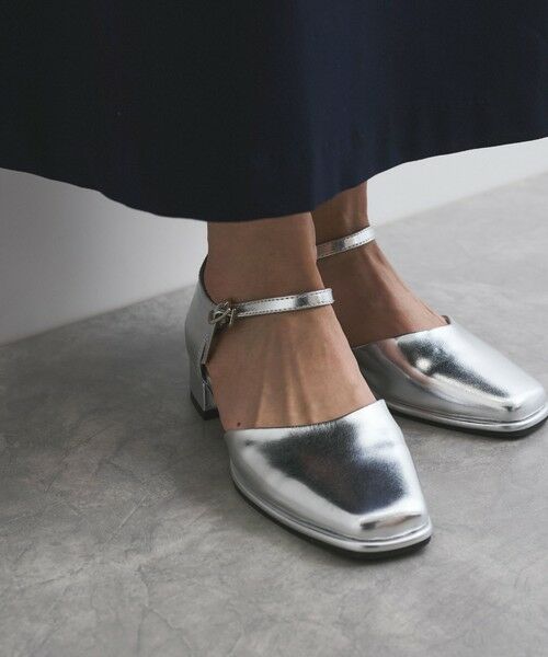 QUEENS COURT / クイーンズコート フラットシューズ | ストラップミュール(シルバー系その他)