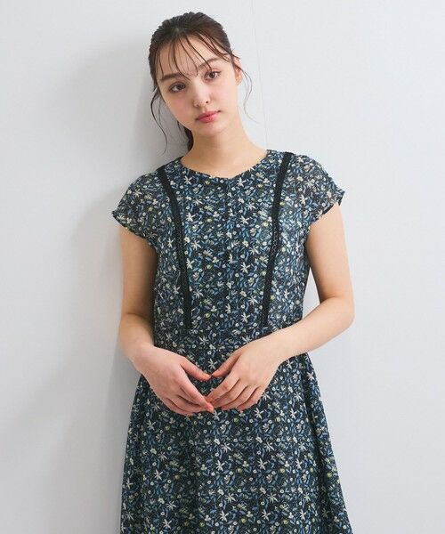 QUEENS COURT / クイーンズコート ロング・マキシ丈ワンピース | ローンフラワーレースワンピース≪手洗い可能≫ | 詳細1